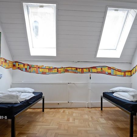 Lol Boutique Hostel City Center Будапеща Екстериор снимка