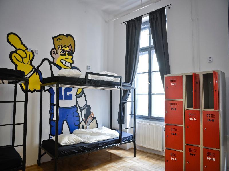 Lol Boutique Hostel City Center Будапеща Екстериор снимка