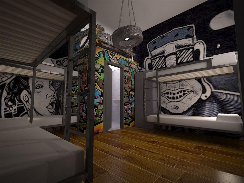 Lol Boutique Hostel City Center Будапеща Екстериор снимка