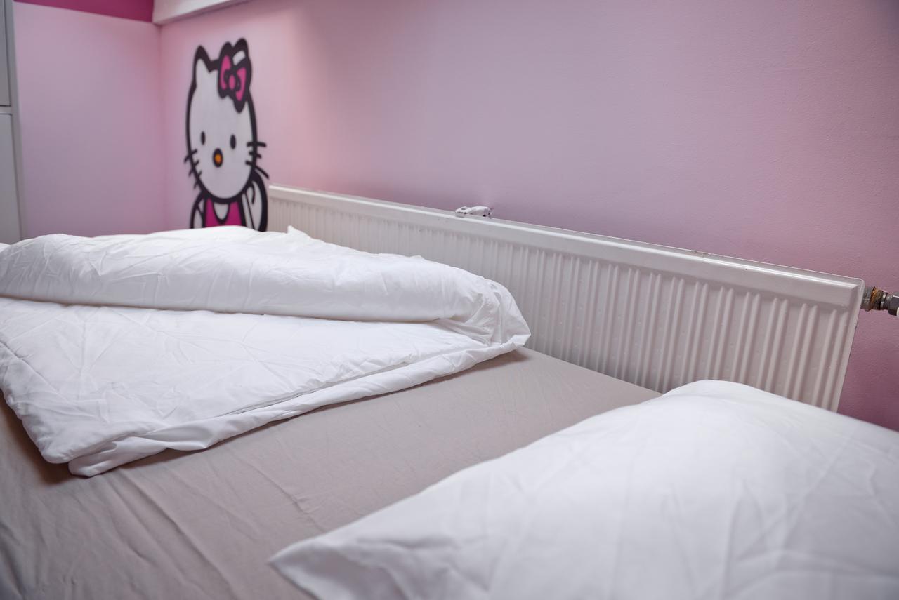 Lol Boutique Hostel City Center Будапеща Екстериор снимка
