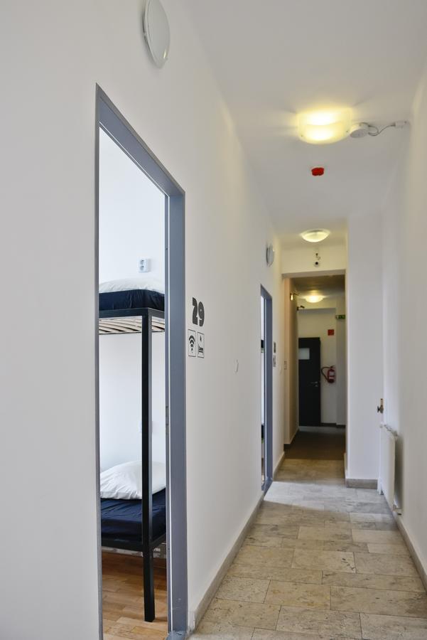 Lol Boutique Hostel City Center Будапеща Екстериор снимка