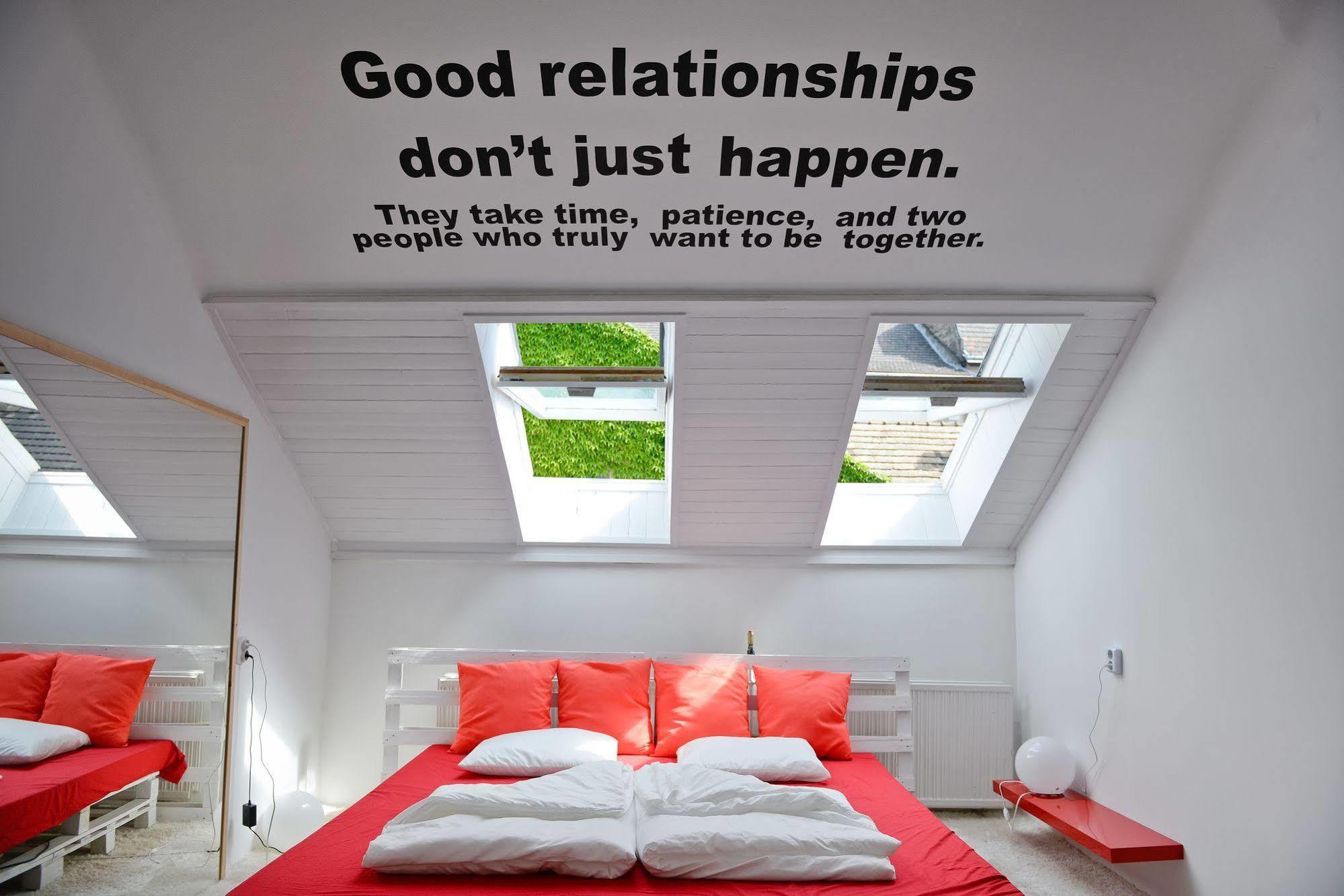 Lol Boutique Hostel City Center Будапеща Екстериор снимка